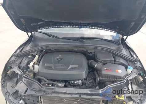 2016 Volvo Xc60 T5 Drive-E z USA, uszkodzony, nr VIN YV440MDJXG2849611